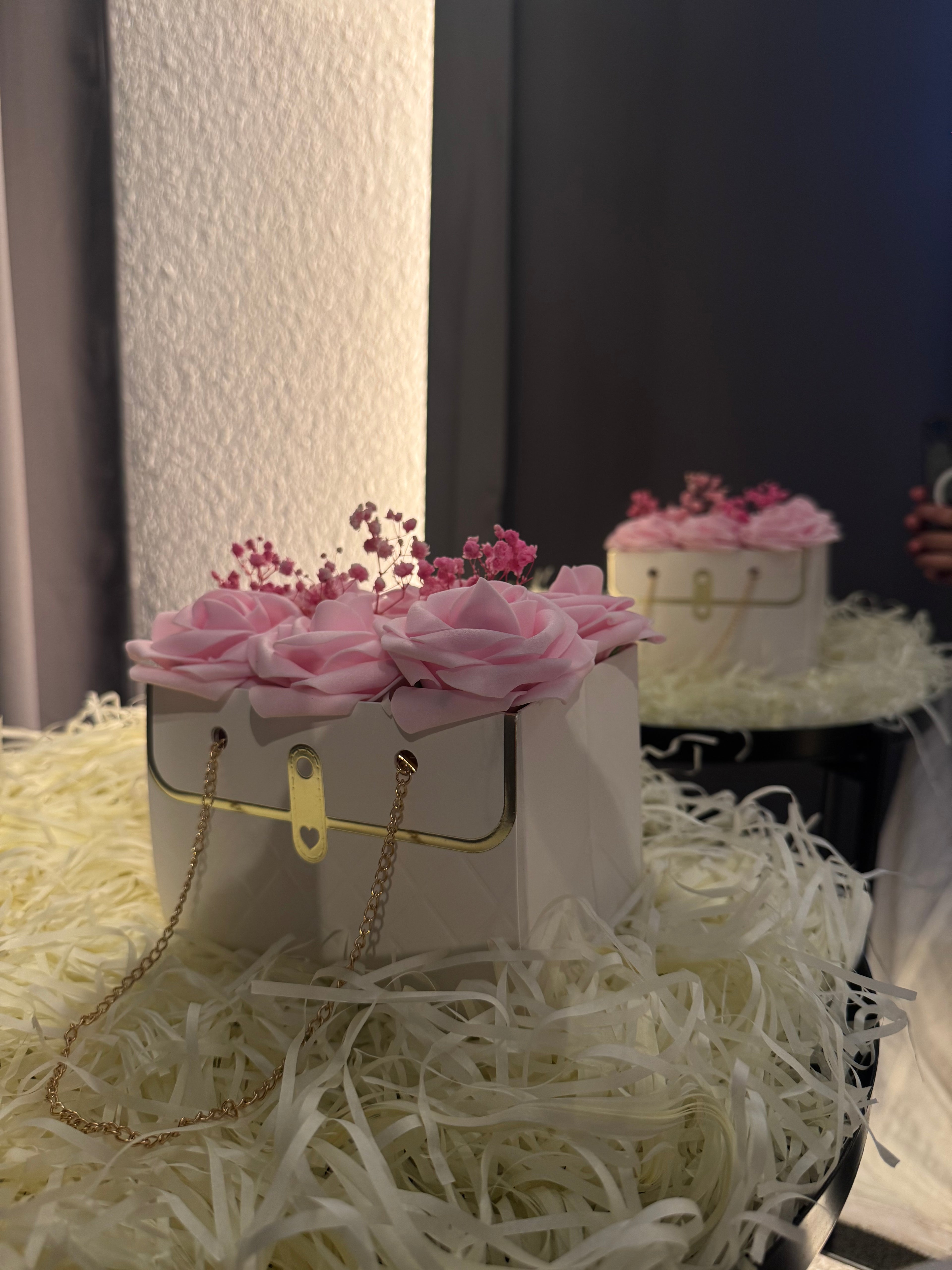 Rosen Box Weiß/ Rosa